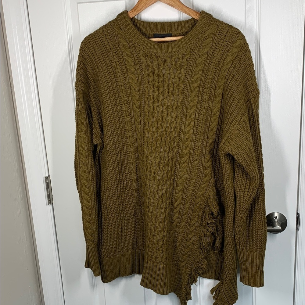 J Crew cable knit sweater with front slit and fringe  green size large